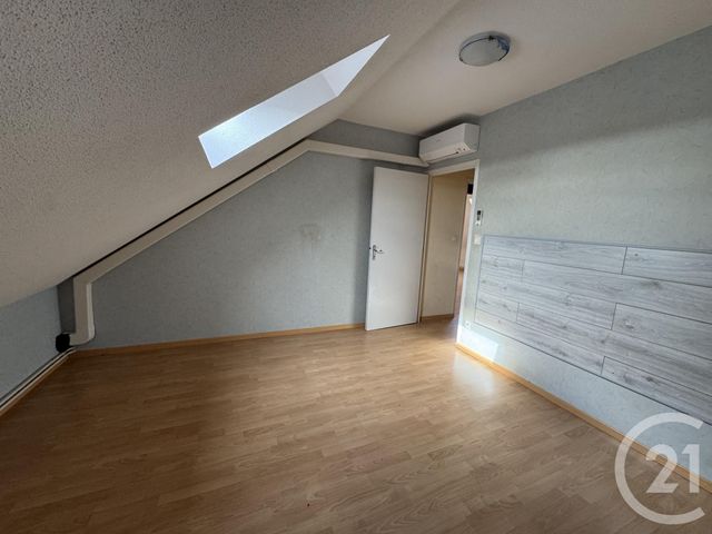 Appartement Autre à louer - 3 pièces - 61.0 m2 - NERIS LES BAINS - 03 - AUVERGNE - Century 21 Pasquet Immobilier