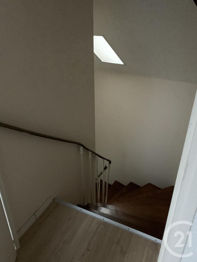 Afficher la photo en grand Appartement Autre à louer - 3 pièces - 61.0 m2 - NERIS LES BAINS - 03 - AUVERGNE - Century 21 Pasquet Immobilier