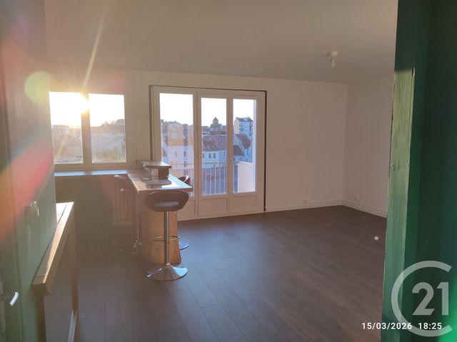 Appartement F3 à louer - 3 pièces - 55.52 m2 - MONTLUCON - 03 - AUVERGNE - Century 21 Pasquet Immobilier
