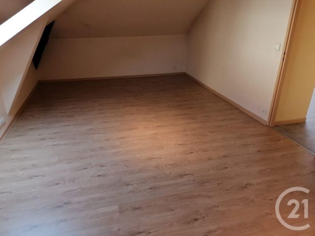 Appartement Autre à louer - 3 pièces - 80.0 m2 - MONTLUCON - 03 - AUVERGNE - Century 21 Pasquet Immobilier