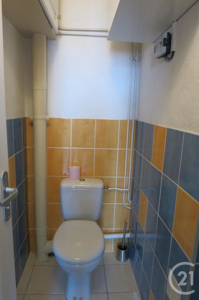 Appartement F2 à vendre - 2 pièces - 55.0 m2 - MONTLUCON - 03 - AUVERGNE - Century 21 Pasquet Immobilier