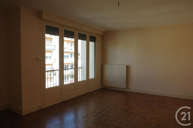 Appartement F3 à louer - 3 pièces - 70.0 m2 - MONTLUCON - 03 - AUVERGNE - Century 21 Pasquet Immobilier