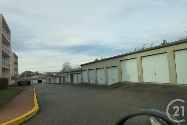 Afficher la photo en grand Appartement F3 à louer - 3 pièces - 70.0 m2 - MONTLUCON - 03 - AUVERGNE - Century 21 Pasquet Immobilier