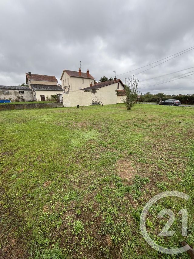 terrain à vendre - 550.0 m2 - DOMERAT - 03 - AUVERGNE - Century 21 Pasquet Immobilier