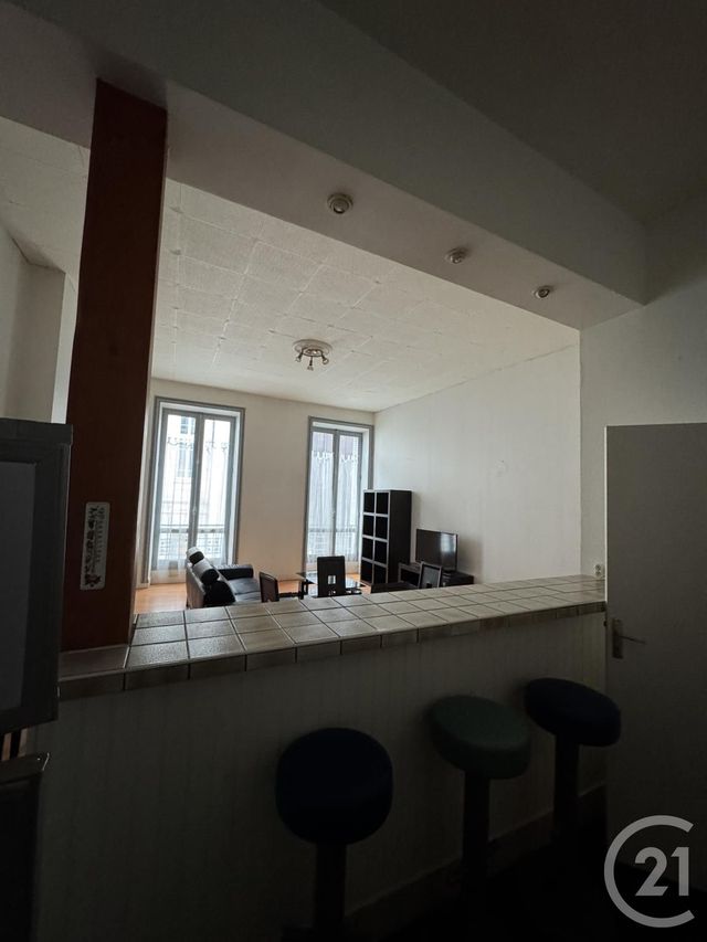 Appartement F3 à louer - 3 pièces - 77.84 m2 - MONTLUCON - 03 - AUVERGNE - Century 21 Pasquet Immobilier