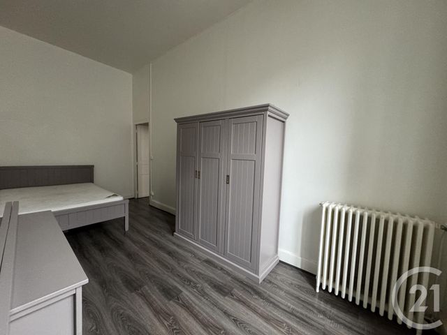 Appartement F3 à louer - 3 pièces - 77.84 m2 - MONTLUCON - 03 - AUVERGNE - Century 21 Pasquet Immobilier