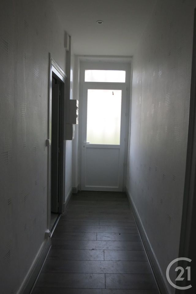 Appartement à louer - 3 pièces - 80.0 m2 - MONTLUCON - 03 - AUVERGNE - Century 21 Pasquet Immobilier