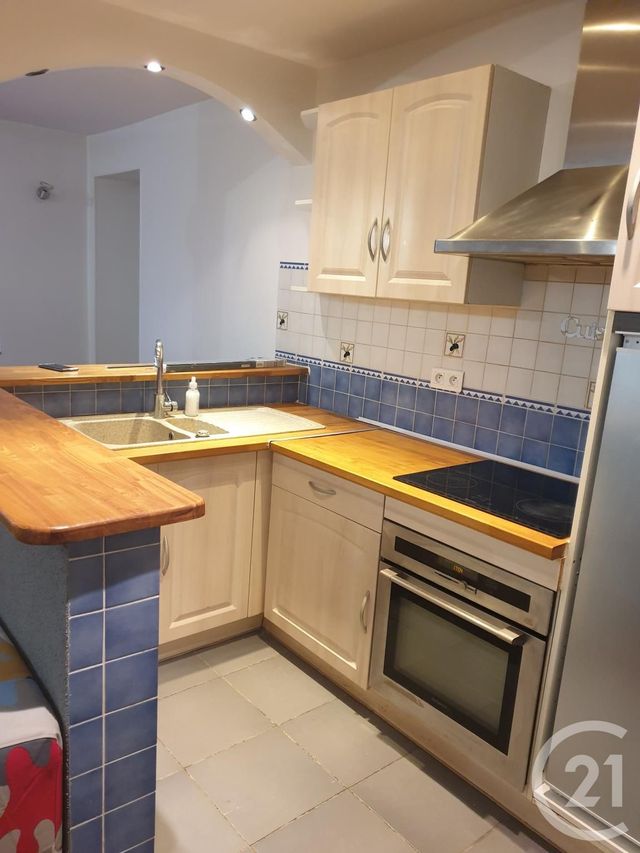 Appartement F2 à louer - 2 pièces - 30.0 m2 - MONTLUCON - 03 - AUVERGNE - Century 21 Pasquet Immobilier