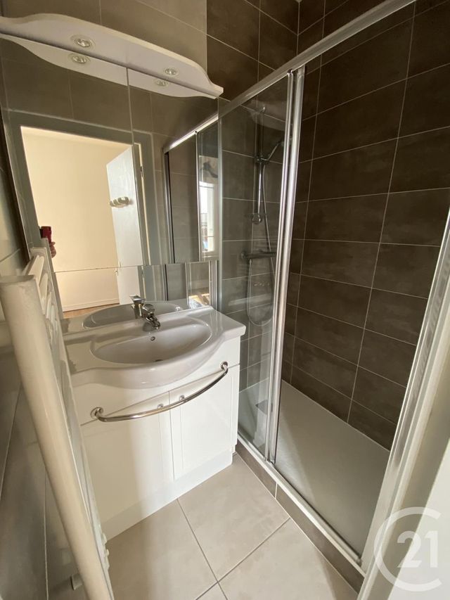 Appartement Studio à louer - 1 pièce - 22.05 m2 - MONTLUCON - 03 - AUVERGNE - Century 21 Pasquet Immobilier