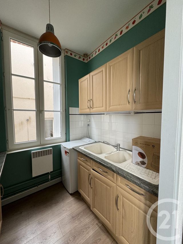 Appartement Studio à louer - 1 pièce - 22.05 m2 - MONTLUCON - 03 - AUVERGNE - Century 21 Pasquet Immobilier