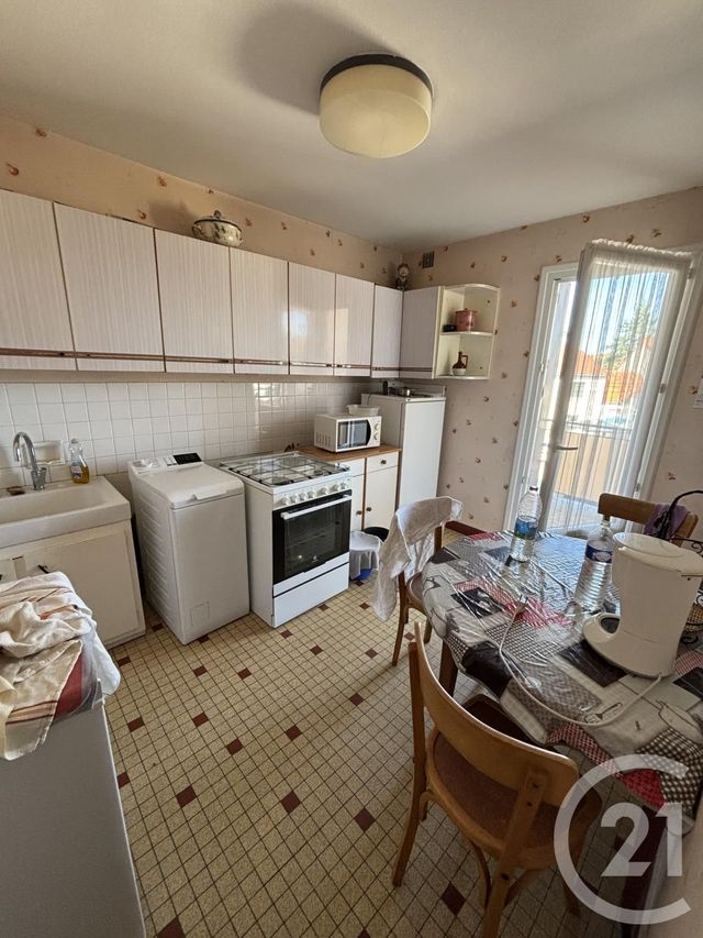 Appartement F3 à vendre - 3 pièces - 72.0 m2 - MONTLUCON - 03 - AUVERGNE - Century 21 Pasquet Immobilier