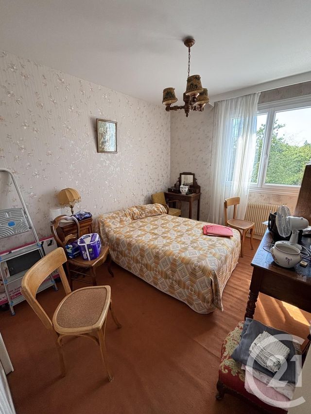 Appartement F3 à vendre - 3 pièces - 72.0 m2 - MONTLUCON - 03 - AUVERGNE - Century 21 Pasquet Immobilier