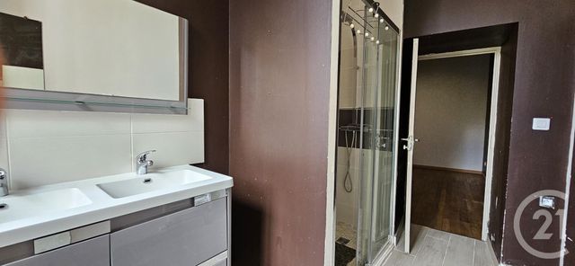 Appartement F3 à vendre - 3 pièces - 54.9 m2 - MONTLUCON - 03 - AUVERGNE - Century 21 Pasquet Immobilier