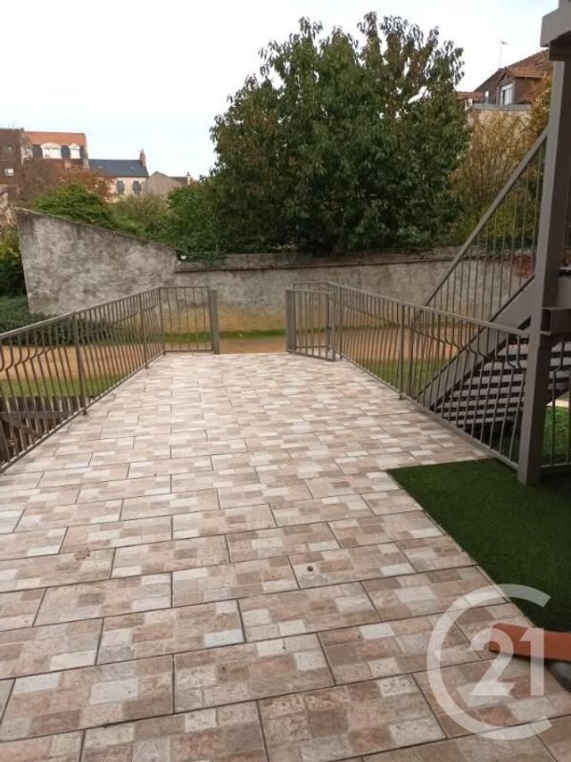 Appartement F3 à louer - 3 pièces - 50.26 m2 - MONTLUCON - 03 - AUVERGNE - Century 21 Pasquet Immobilier