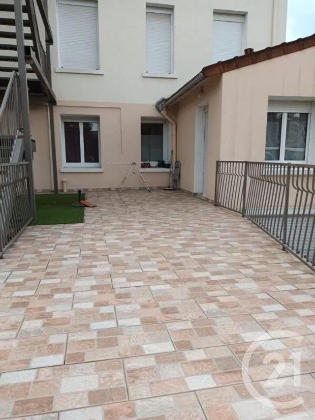 Appartement F3 à louer - 3 pièces - 50.26 m2 - MONTLUCON - 03 - AUVERGNE - Century 21 Pasquet Immobilier