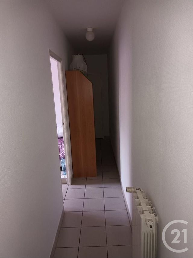 Appartement F3 à louer - 3 pièces - 50.26 m2 - MONTLUCON - 03 - AUVERGNE - Century 21 Pasquet Immobilier