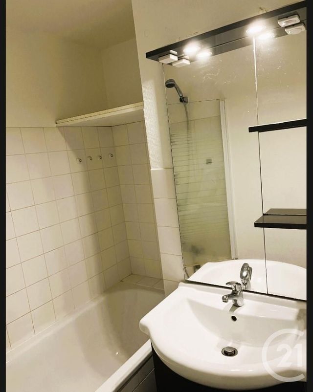 Appartement F2 à vendre - 2 pièces - 38.9 m2 - MONTLUCON - 03 - AUVERGNE - Century 21 Pasquet Immobilier