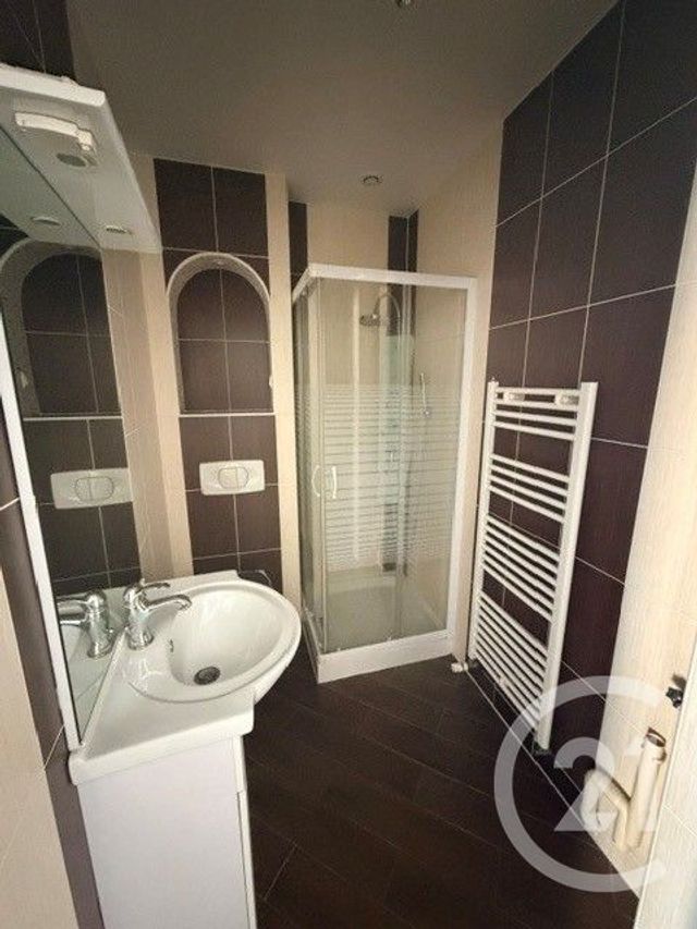 Appartement F2 à louer - 2 pièces - 26.35 m2 - MONTLUCON - 03 - AUVERGNE - Century 21 Pasquet Immobilier