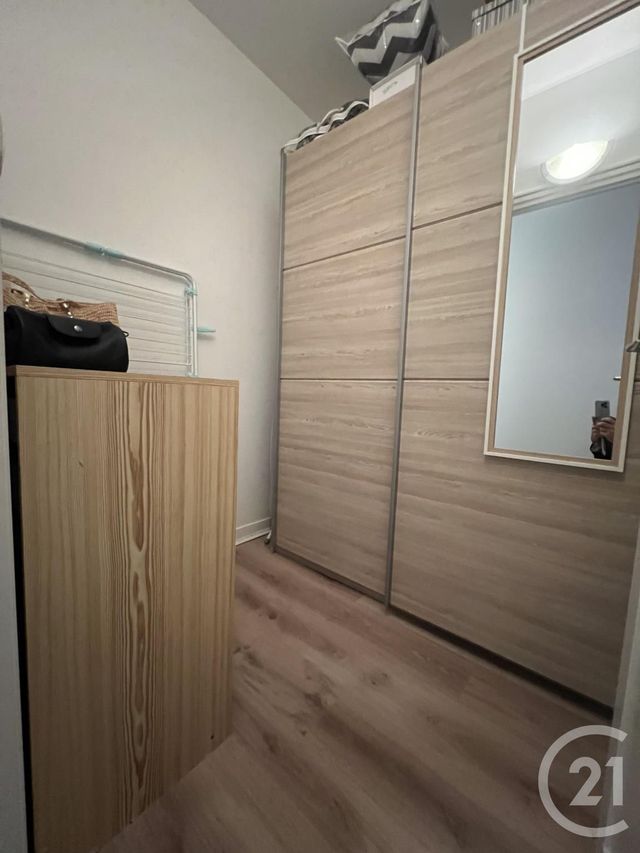 Afficher la photo en grand Appartement F2 à vendre - 2 pièces - 51.78 m2 - MONTLUCON - 03 - AUVERGNE - Century 21 Pasquet Immobilier