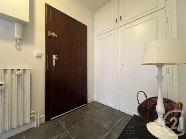 Afficher la photo en grand Appartement F2 à vendre - 2 pièces - 51.78 m2 - MONTLUCON - 03 - AUVERGNE - Century 21 Pasquet Immobilier