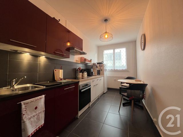 Afficher la photo en grand Appartement F2 à vendre - 2 pièces - 51.78 m2 - MONTLUCON - 03 - AUVERGNE - Century 21 Pasquet Immobilier