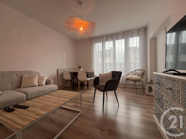 Afficher la photo en grand Appartement F2 à vendre - 2 pièces - 51.78 m2 - MONTLUCON - 03 - AUVERGNE - Century 21 Pasquet Immobilier