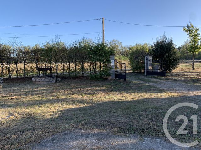 maison à louer - 5 pièces - 167.58 m2 - SAUVAGNY - 03 - AUVERGNE - Century 21 Pasquet Immobilier