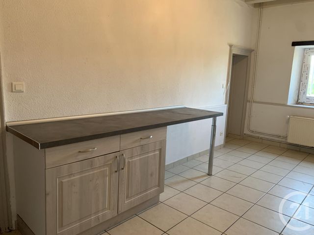 maison à louer - 5 pièces - 167.58 m2 - SAUVAGNY - 03 - AUVERGNE - Century 21 Pasquet Immobilier