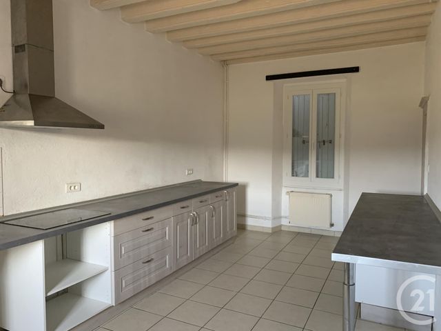 maison à louer - 5 pièces - 167.58 m2 - SAUVAGNY - 03 - AUVERGNE - Century 21 Pasquet Immobilier