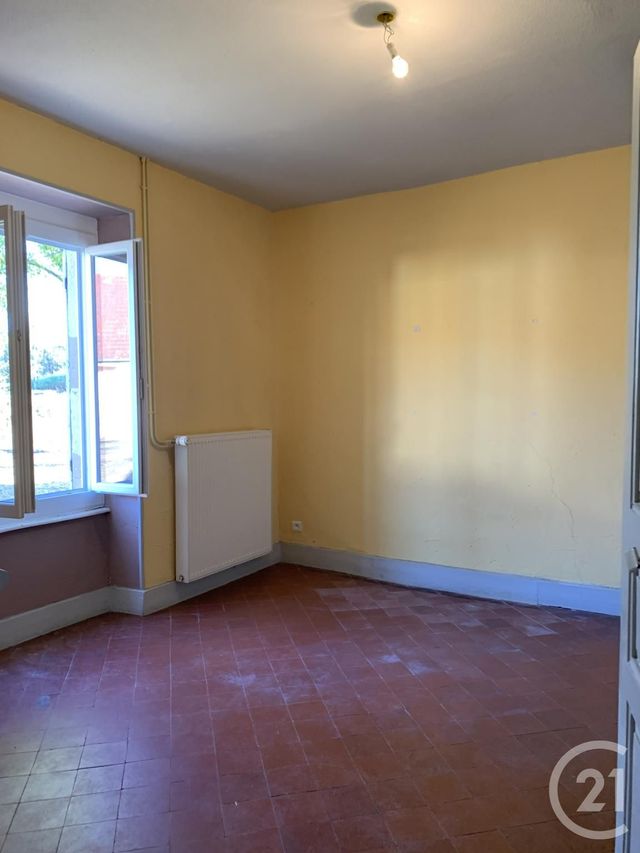 maison à louer - 5 pièces - 167.58 m2 - SAUVAGNY - 03 - AUVERGNE - Century 21 Pasquet Immobilier