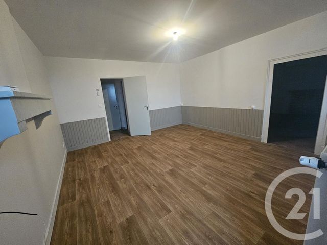 maison à louer - 4 pièces - 79.0 m2 - VALLON EN SULLY - 03 - AUVERGNE - Century 21 Pasquet Immobilier