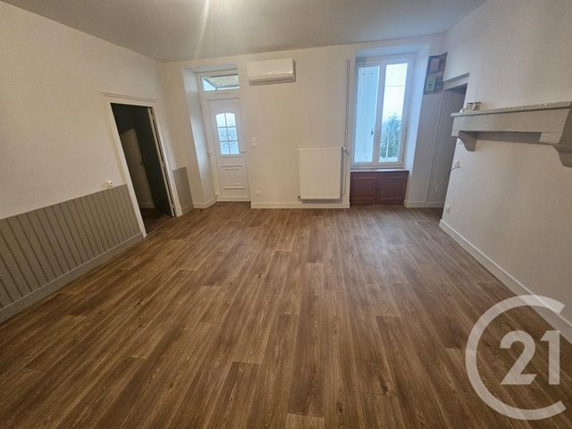 maison à louer - 4 pièces - 79.0 m2 - VALLON EN SULLY - 03 - AUVERGNE - Century 21 Pasquet Immobilier