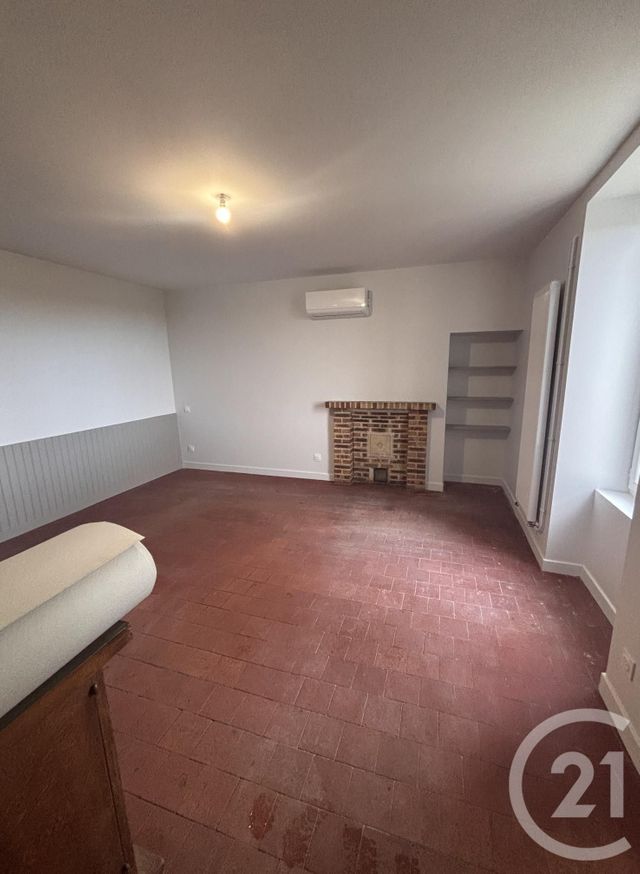 maison à louer - 3 pièces - 79.0 m2 - VALLON EN SULLY - 03 - AUVERGNE - Century 21 Pasquet Immobilier