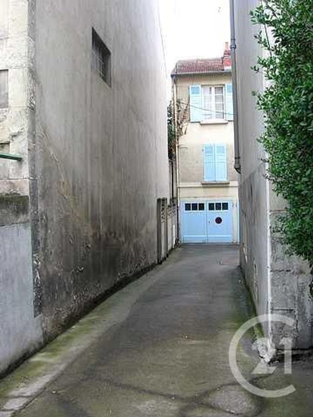 Appartement Studio à louer - 1 pièce - 20.5 m2 - MONTLUCON - 03 - AUVERGNE - Century 21 Pasquet Immobilier