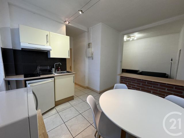 Appartement F2 à louer - 2 pièces - 40.68 m2 - MONTLUCON - 03 - AUVERGNE - Century 21 Pasquet Immobilier