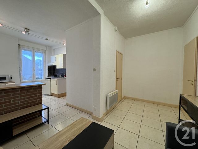 Appartement F2 à louer - 2 pièces - 40.68 m2 - MONTLUCON - 03 - AUVERGNE - Century 21 Pasquet Immobilier