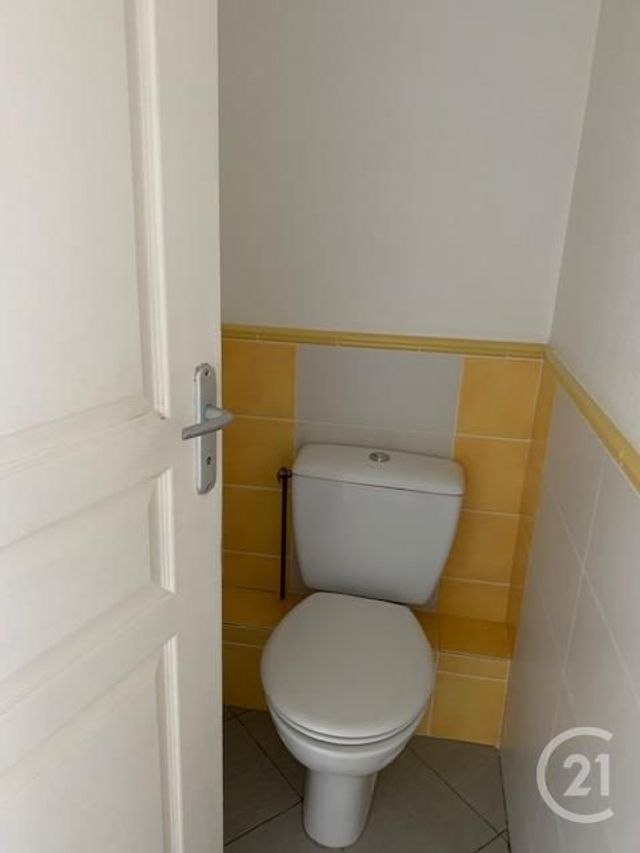 Appartement F4 à louer - 4 pièces - 90.0 m2 - DESERTINES - 03 - AUVERGNE - Century 21 Pasquet Immobilier