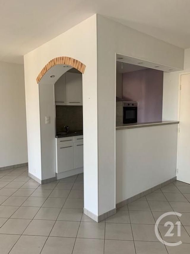 Appartement F4 à louer - 4 pièces - 90.0 m2 - DESERTINES - 03 - AUVERGNE - Century 21 Pasquet Immobilier