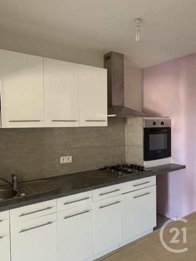 Appartement F4 à louer - 4 pièces - 90.0 m2 - DESERTINES - 03 - AUVERGNE - Century 21 Pasquet Immobilier