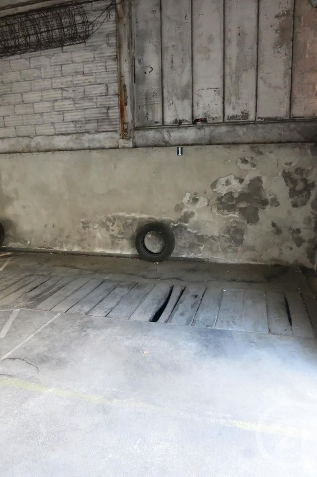 parking à louer - 12.0 m2 - MONTLUCON - 03 - AUVERGNE - Century 21 Pasquet Immobilier