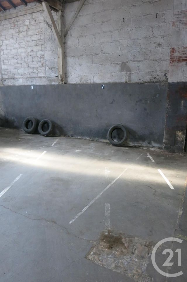 parking à louer - 12.0 m2 - MONTLUCON - 03 - AUVERGNE - Century 21 Pasquet Immobilier