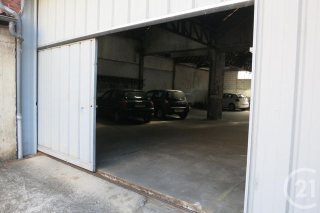 parking à louer - 12.0 m2 - MONTLUCON - 03 - AUVERGNE - Century 21 Pasquet Immobilier