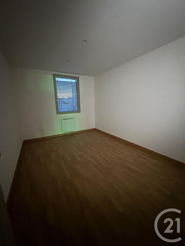 Appartement F3 à louer - 3 pièces - 57.67 m2 - MONTLUCON - 03 - AUVERGNE - Century 21 Pasquet Immobilier