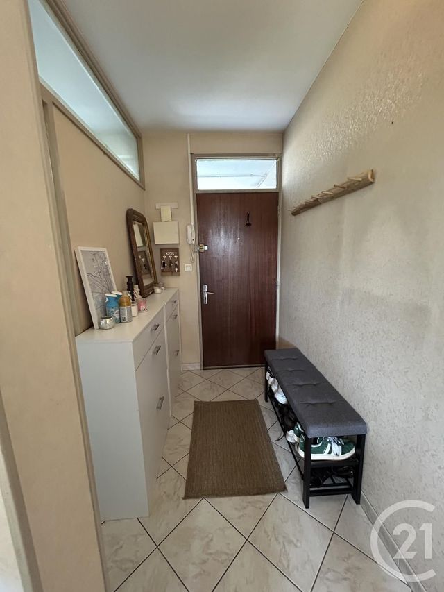 Appartement Duplex à vendre - 3 pièces - 72.7 m2 - MONTLUCON - 03 - AUVERGNE - Century 21 Pasquet Immobilier
