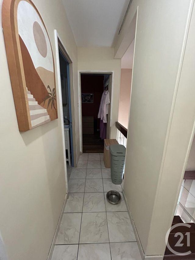 Appartement Duplex à vendre - 3 pièces - 72.7 m2 - MONTLUCON - 03 - AUVERGNE - Century 21 Pasquet Immobilier