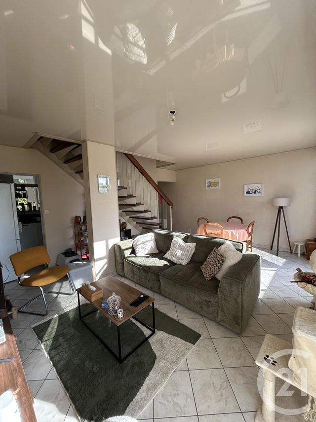 Appartement Duplex à vendre - 3 pièces - 72.7 m2 - MONTLUCON - 03 - AUVERGNE - Century 21 Pasquet Immobilier