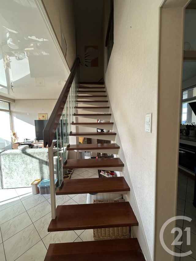 Appartement Duplex à vendre - 3 pièces - 72.7 m2 - MONTLUCON - 03 - AUVERGNE - Century 21 Pasquet Immobilier