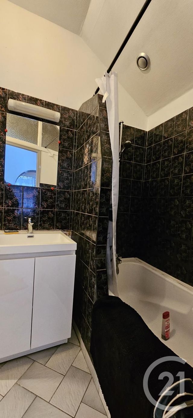 maison à vendre - 3 pièces - 44.0 m2 - MONTLUCON - 03 - AUVERGNE - Century 21 Pasquet Immobilier