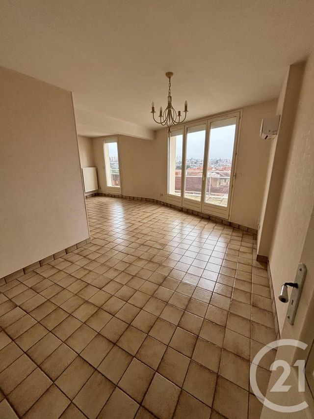 Appartement F3 à vendre - 3 pièces - 76.24 m2 - MONTLUCON - 03 - AUVERGNE - Century 21 Pasquet Immobilier