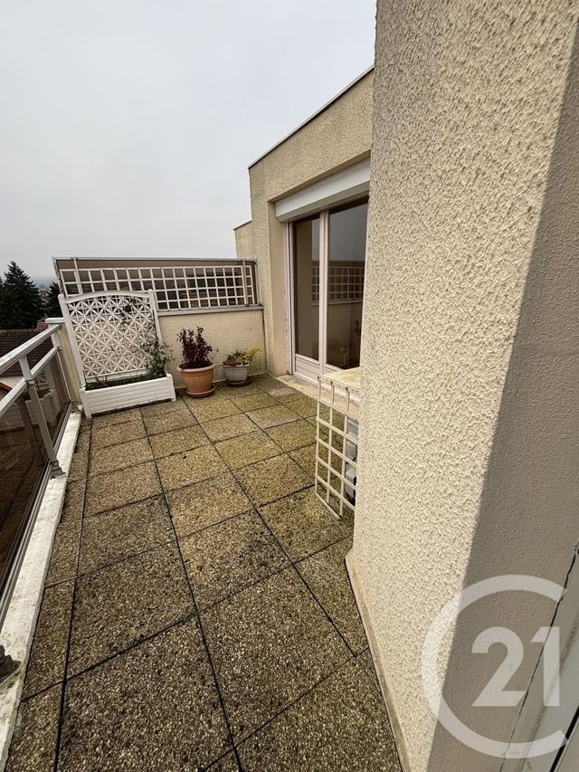 Appartement F3 à vendre - 3 pièces - 76.24 m2 - MONTLUCON - 03 - AUVERGNE - Century 21 Pasquet Immobilier